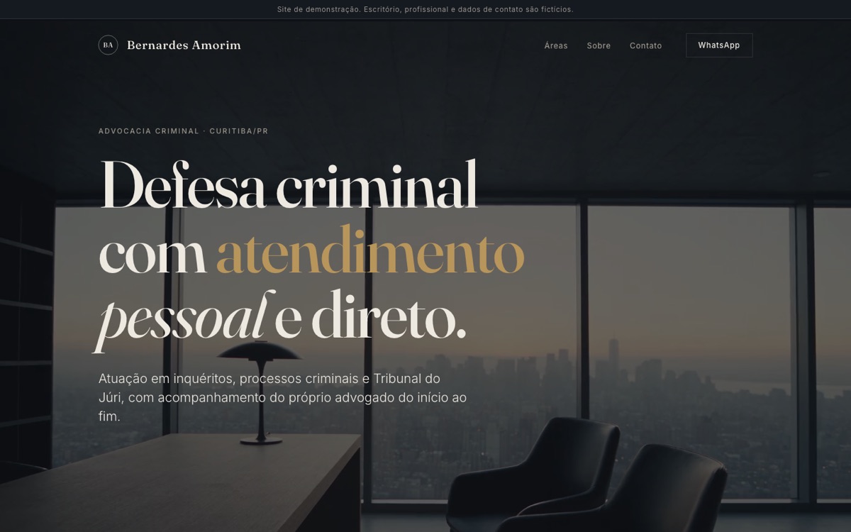 Página inicial do modelo SOLO, com um escritório fictício de advocacia criminal